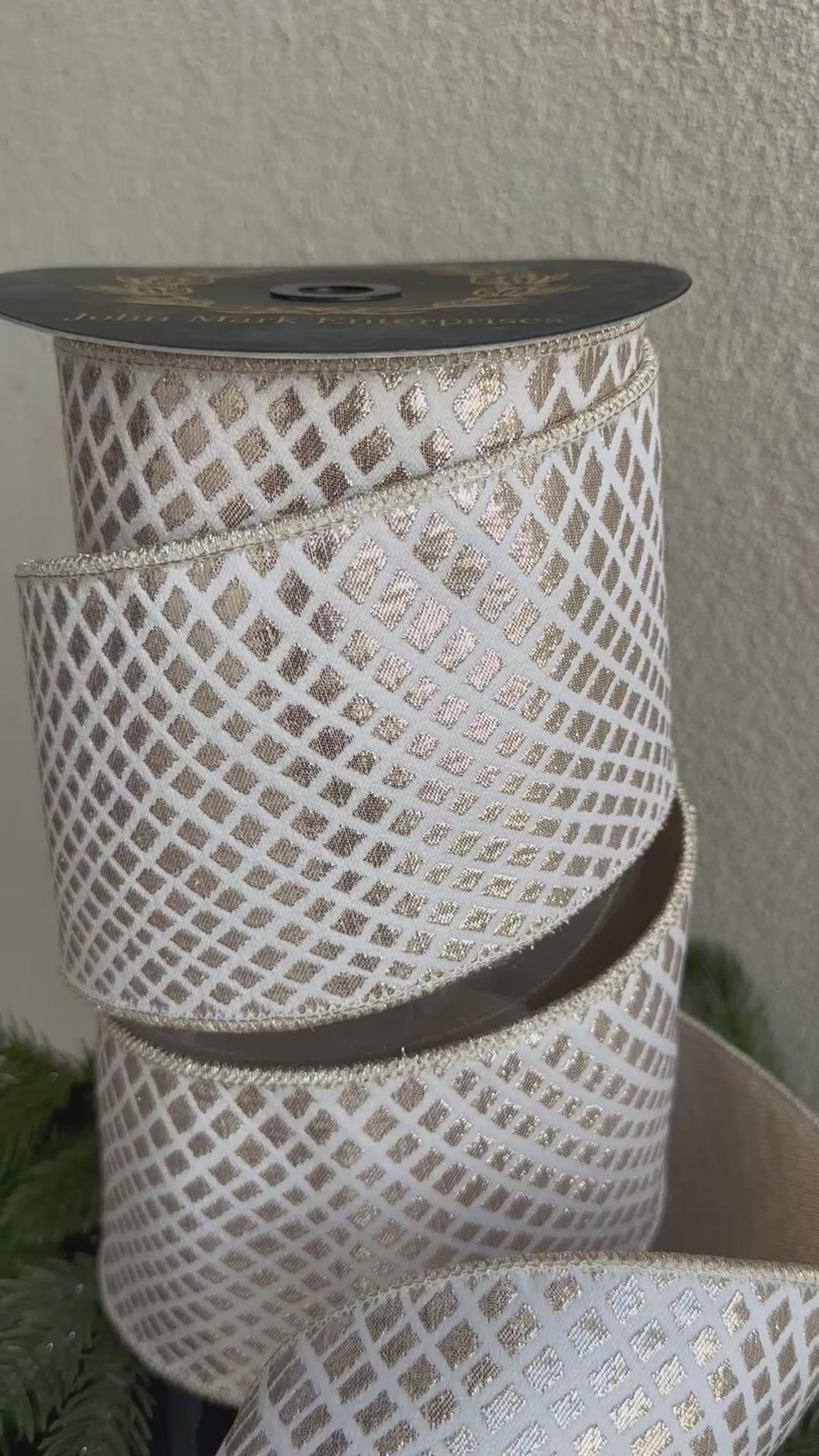 Ivory with Champagne Diamond Pattern 4 inch- 10 yards